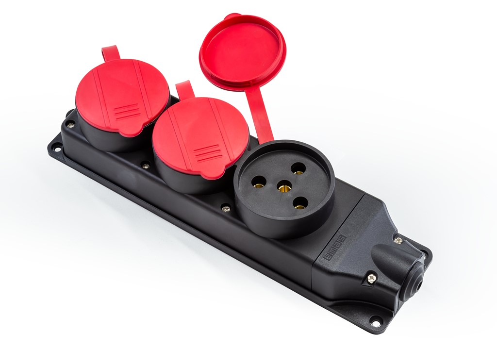 TRİFAZE 3 LÜ GRUP PRİZ KAUÇUK KAPAKLI